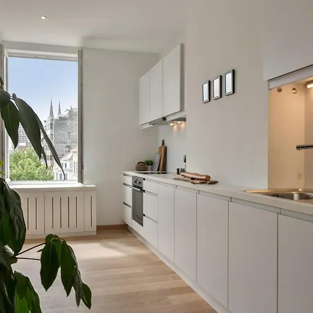 Sunny, Inviting Flat In The Heart Of Ostend, Close To The Sea And The